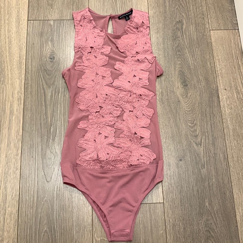 Mauve flower mesh top